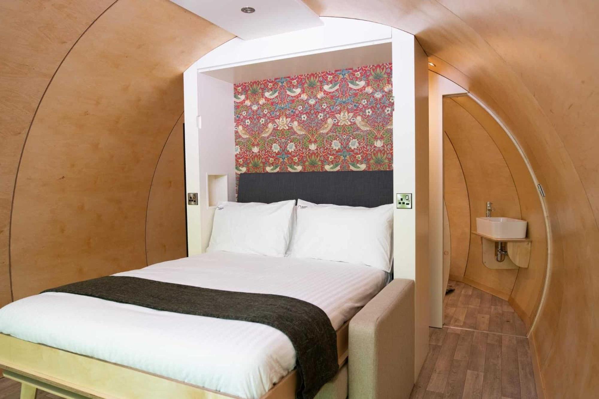 Glenarm Castle Ocean View Pods Hotel Bagian luar foto